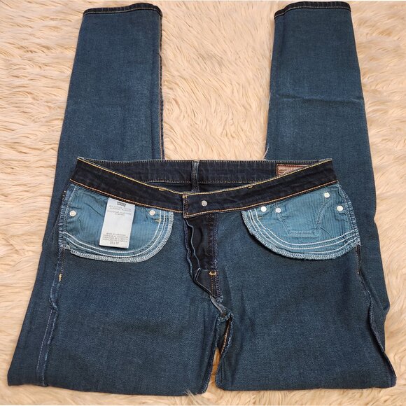 LEVI'S SLIGHT CURVE SKINNY DENIM JEANS-Size 29X32 - Picture 3 of 7